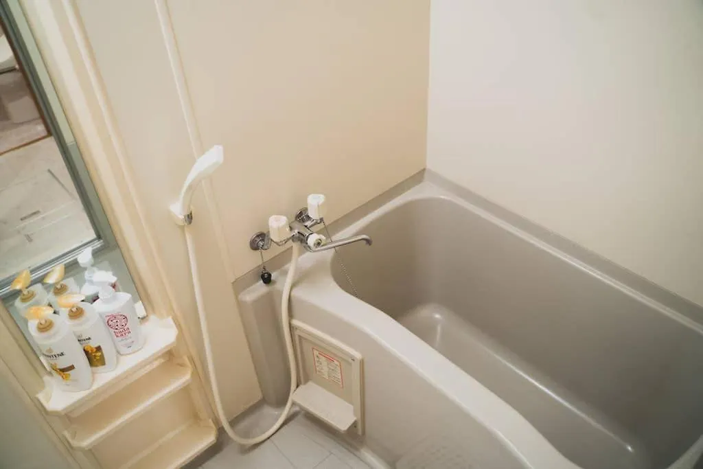 Kyobashi Base Apartment Osaka