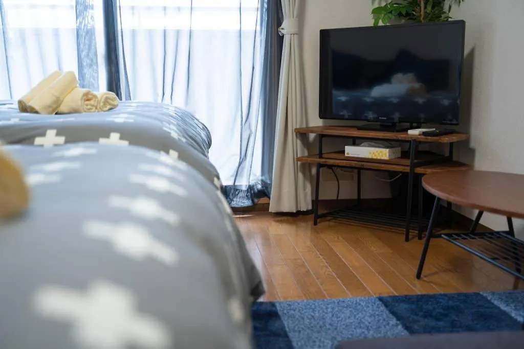 Kyobashi Base Apartment Osaka